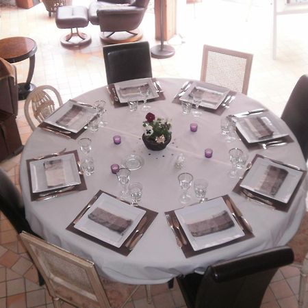 Bed and Breakfast Le Jardin Des Roches Moigny Экстерьер фото