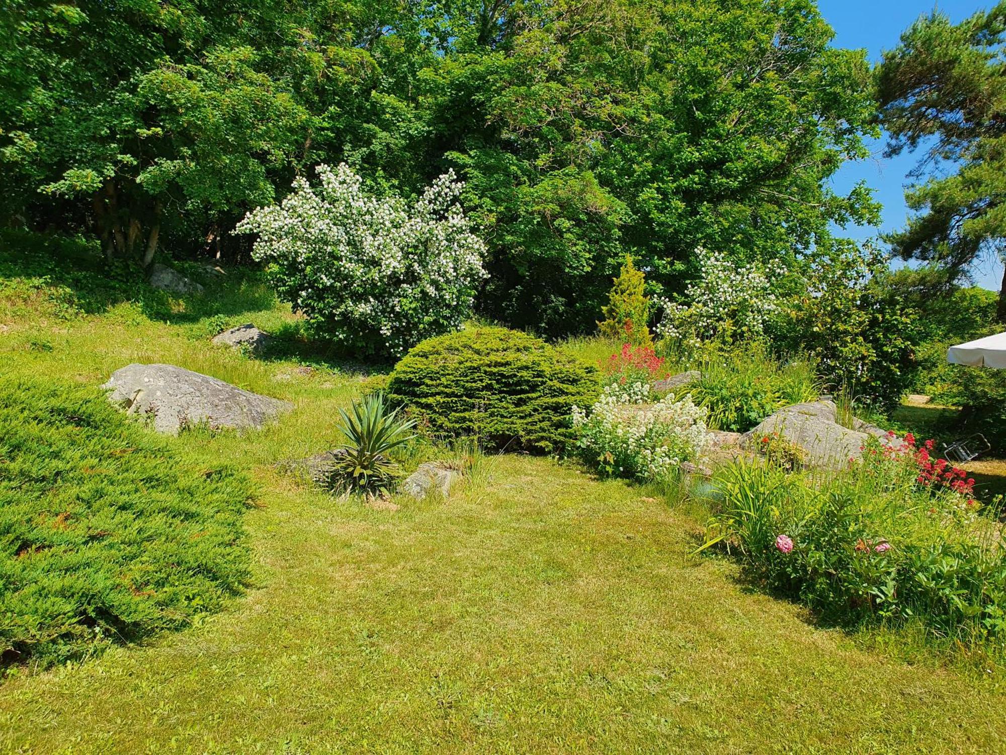 Bed and Breakfast Le Jardin Des Roches Moigny Экстерьер фото