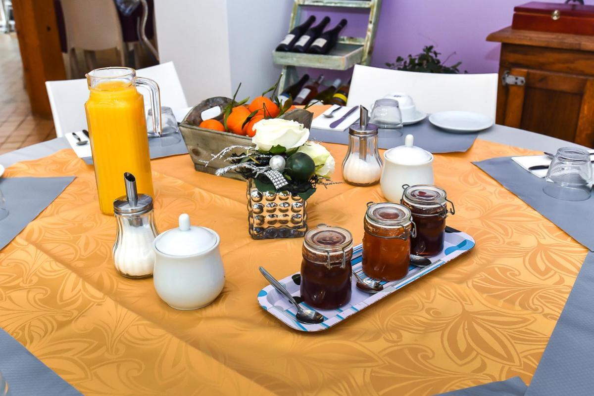 Bed and Breakfast Le Jardin Des Roches Moigny Экстерьер фото